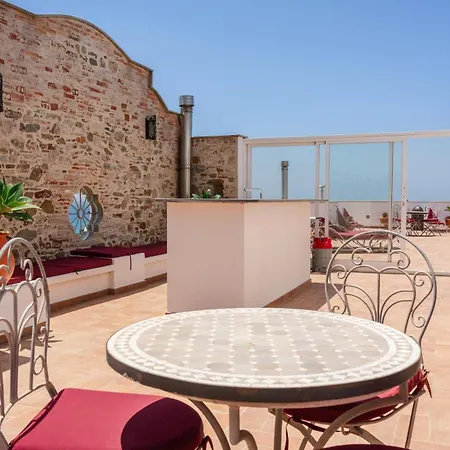 La Residencia Apartment