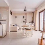 Апартаменты La Residencia